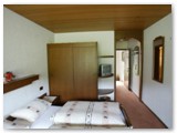 Doppelzimmer mit Dusche/WC/TV und Balkon